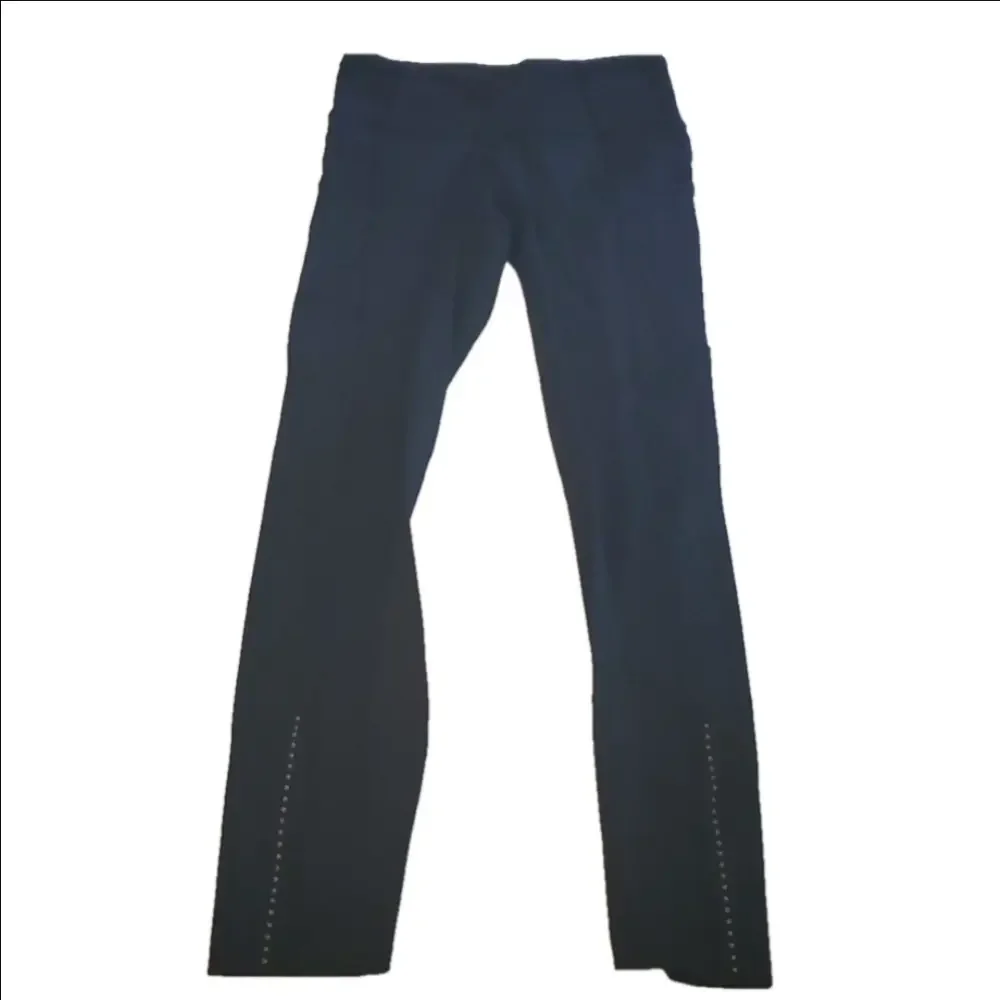 #1191 Lululemon leggings size 2 b591.